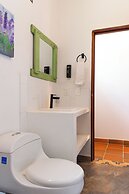 Traveler Hostel