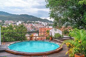 Traveler Hostel
