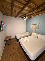Traveler Hostel