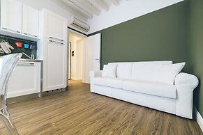 Ca d Oro Cozy Suite by Wonderful Italy