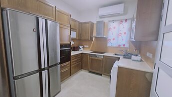 148 Lim- Stay Synergy House
