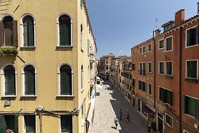 Doge Palace 2 - Locz