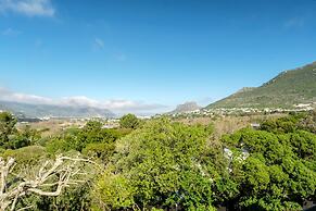 Charming Home With Mountain Views at Rivendell