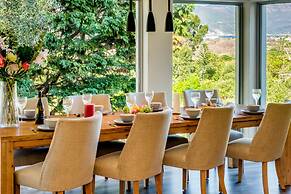 Charming Home With Mountain Views at Rivendell