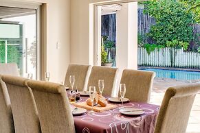 Charming Home With Mountain Views at Rivendell