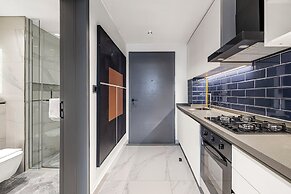 Executive Studio MAG 318
