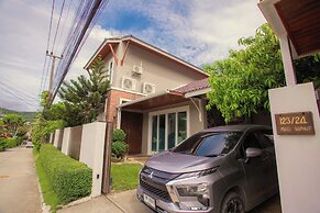 Nee Pool Villa
