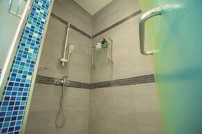 Nee Pool Villa