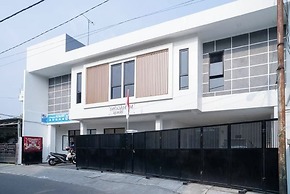 Hotel O Mahagoni House Syariah