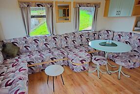 Mobile Home - Sleeps 6 - Pets Ok - Parking