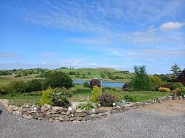 Mobile Home - Sleeps 6 - Pets Ok - Parking