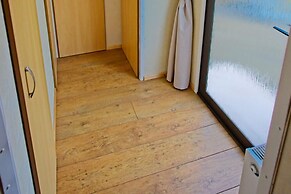 Mobile Home - Sleeps 6 - Pets Ok - Parking