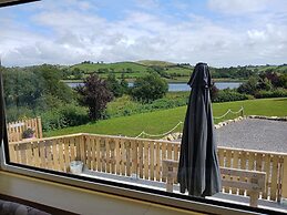 Mobile Home - Sleeps 6 - Pets Ok - Parking