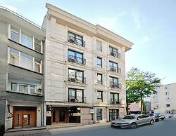Marmada Suites