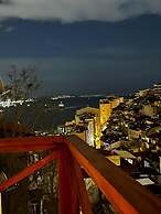 Marmada Suites