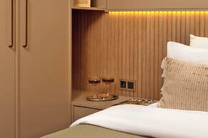 Marmada Suites