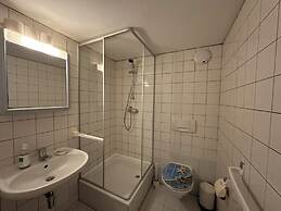 Amara-Gasthaus-Festsaal-Pension