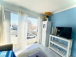 Caline VIP Beach Close