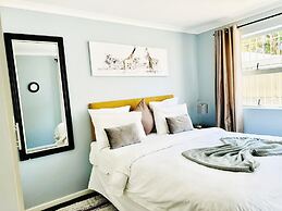Caline VIP Beach Close