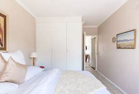 Caline VIP Beach Close