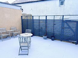 Sea Glass - 2 Bedroom Apartment - Manorbier