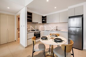 Elegant 1BR Downtown Views 2 T3