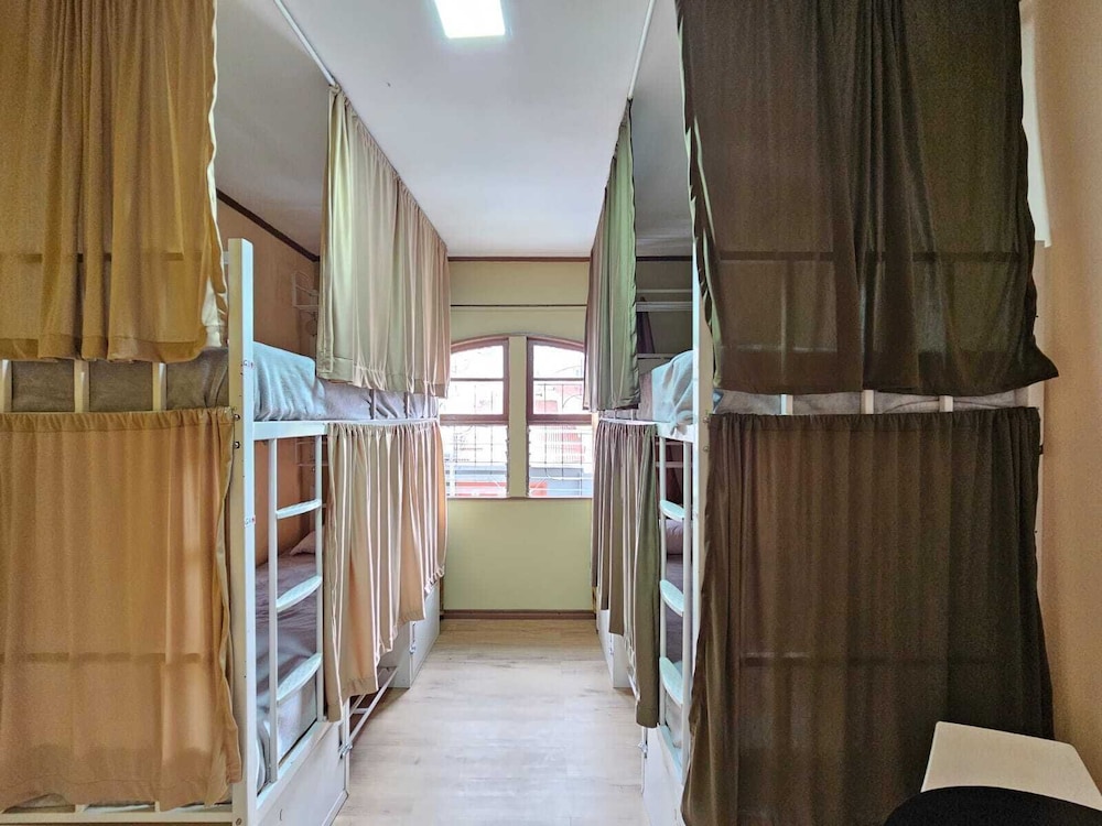 Hostel La Cali Inn
