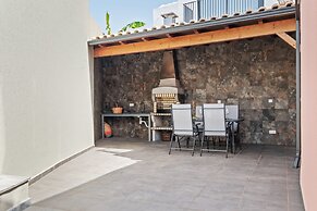 Villa Cam lia by Homie