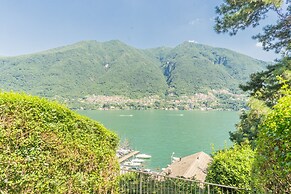 OC Lake Love in Laglio