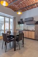 Queen Apartment in Torino