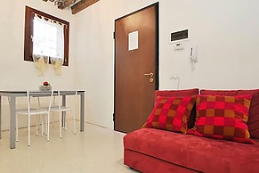 San Polo Apartment by Ca-sa Check