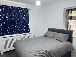 Comfy 2-bedroom Apartment