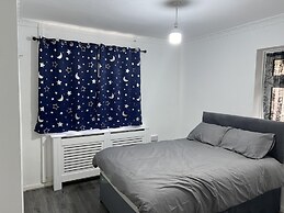 Comfy 2-bedroom Apartment