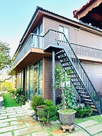 Dream House Hotel