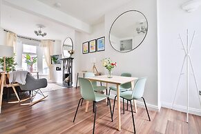 Stunning 2 Bedroom Cardiff Bay House