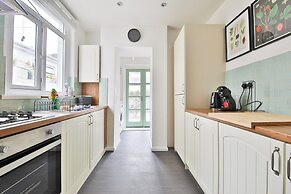 Stunning 2 Bedroom Cardiff Bay House