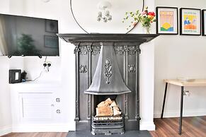 Stunning 2 Bedroom Cardiff Bay House