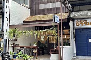 Nuan Inn Secret Courtyard