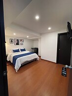 Hotel Embajada 44