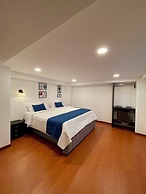 Hotel Embajada 44