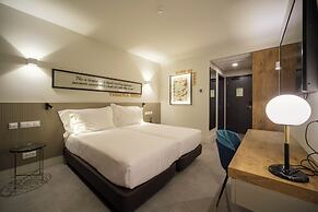 Azores Book Hotel