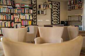 Azores Book Hotel
