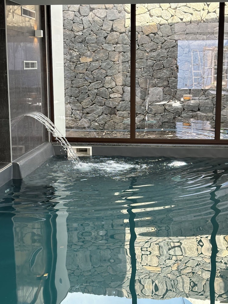 Azores Book Hotel
