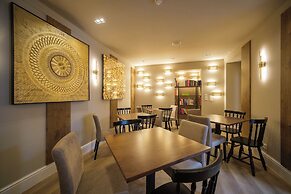 Azores Book Hotel