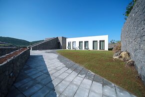 Azores Book Hotel