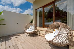 Villa Canopy