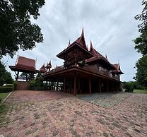 Metathsana Resort