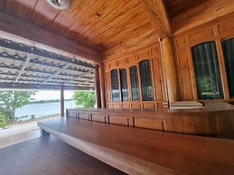 Metathsana Resort