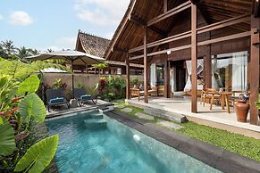Santris Villa by GenuineHost