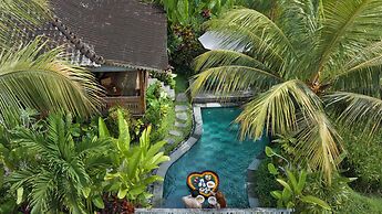 Santris Villa by GenuineHost